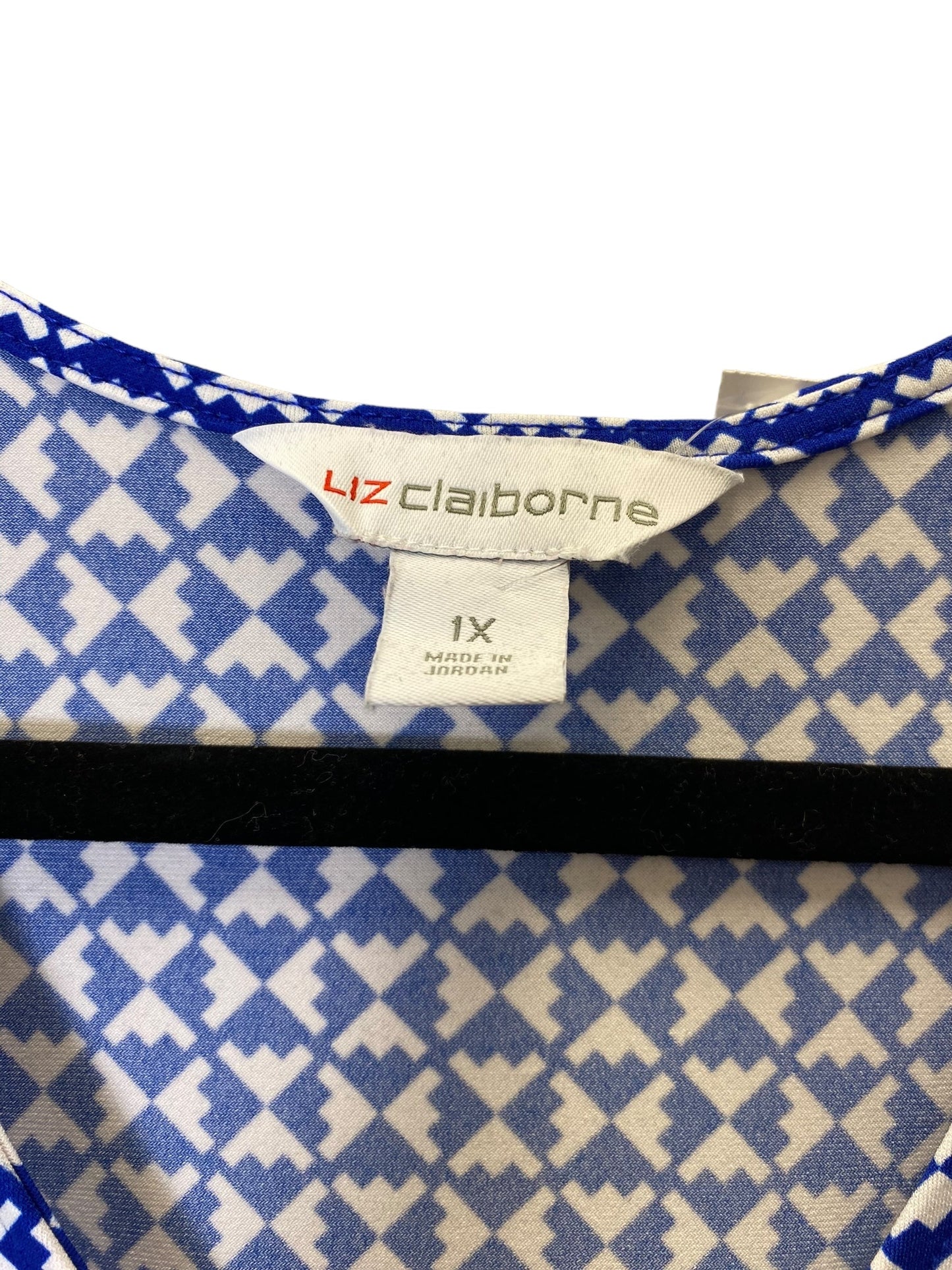 Top Short Sleeve By Liz Claiborne In Blue & White, Size: 1x