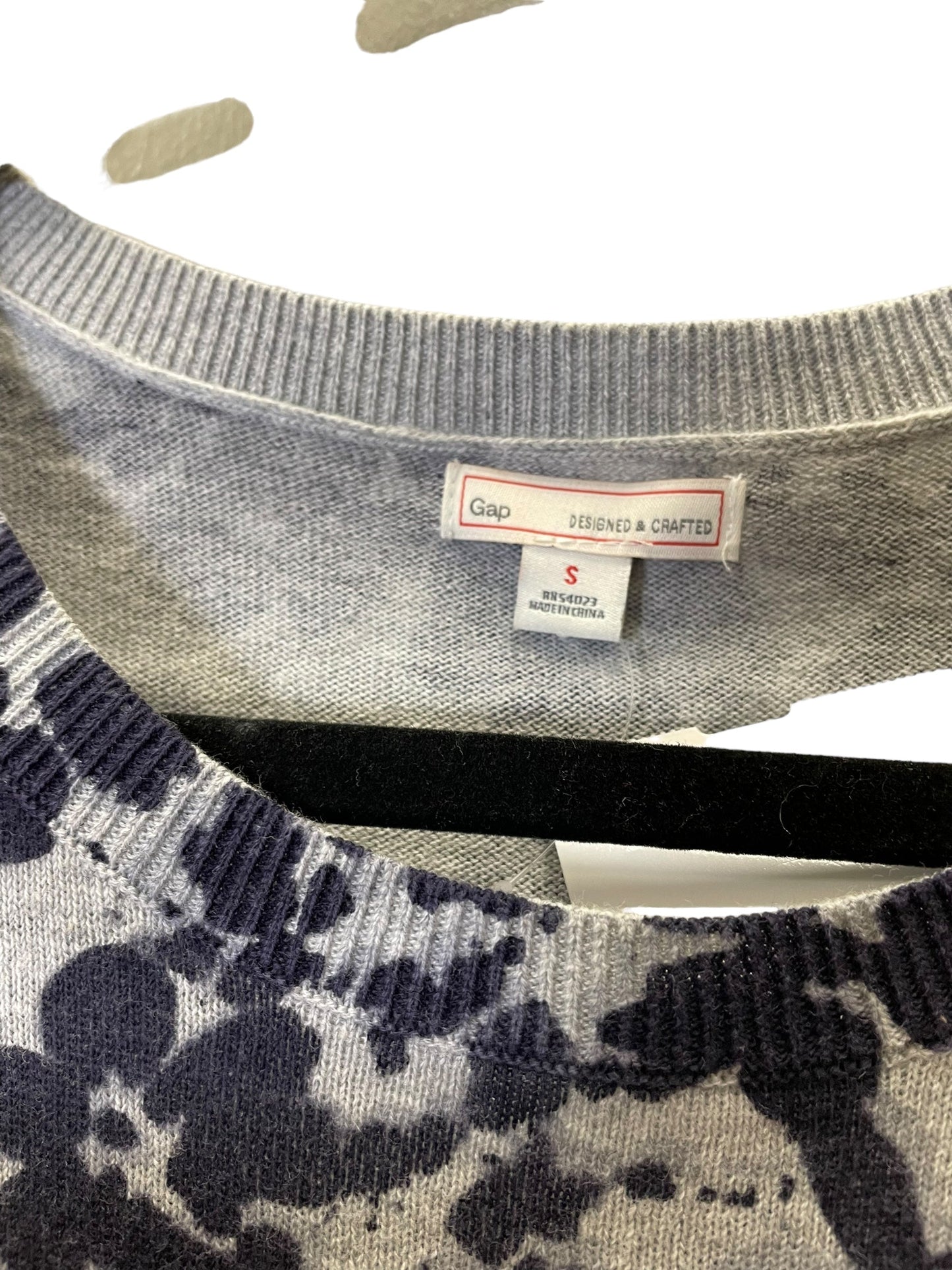 Sweater By Gap In Blue & Grey, Size: S