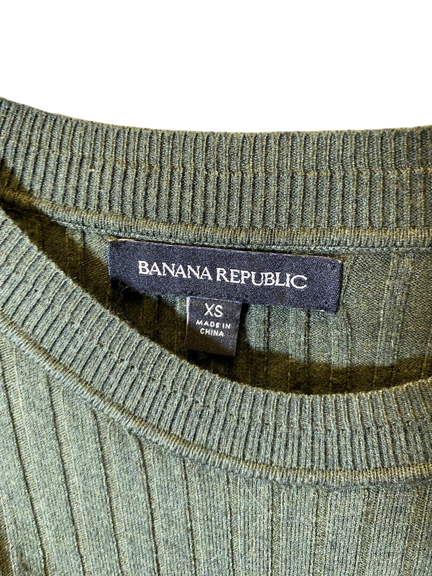 Top Long Sleeve By Banana Republic In Green, Size: Xs