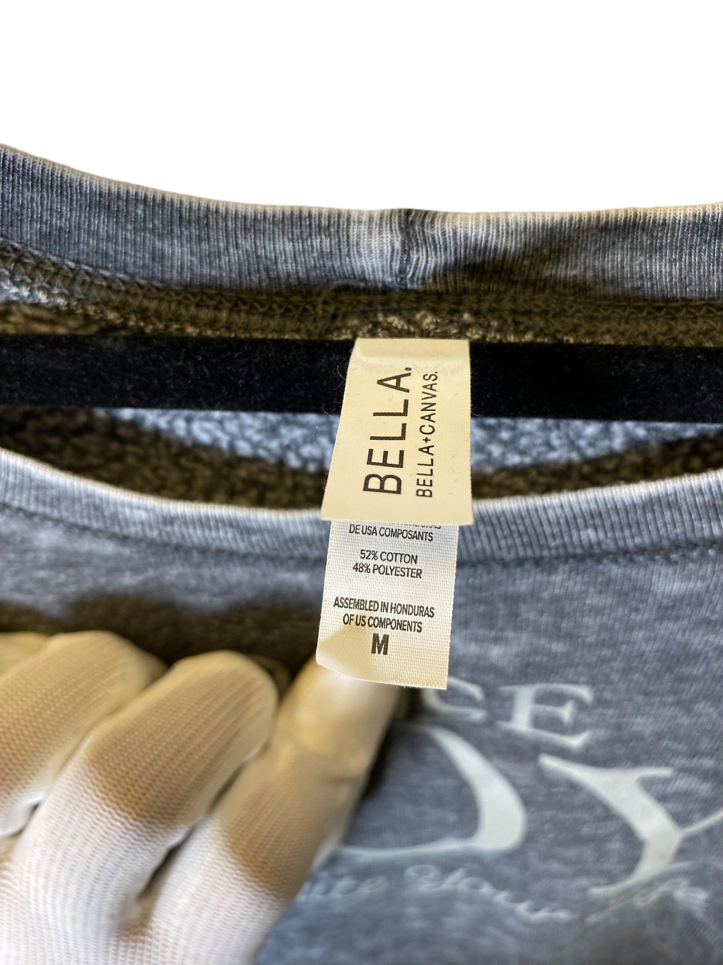 Sweatshirt Crewneck By Bella + Canvas In Grey, Size: M