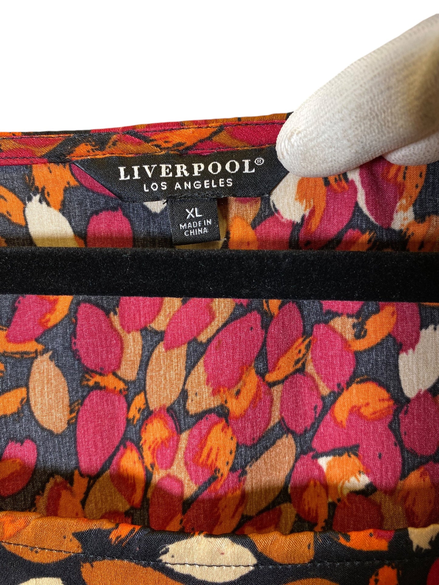 Top Long Sleeve By Liverpool In Floral Print, Size: Xl