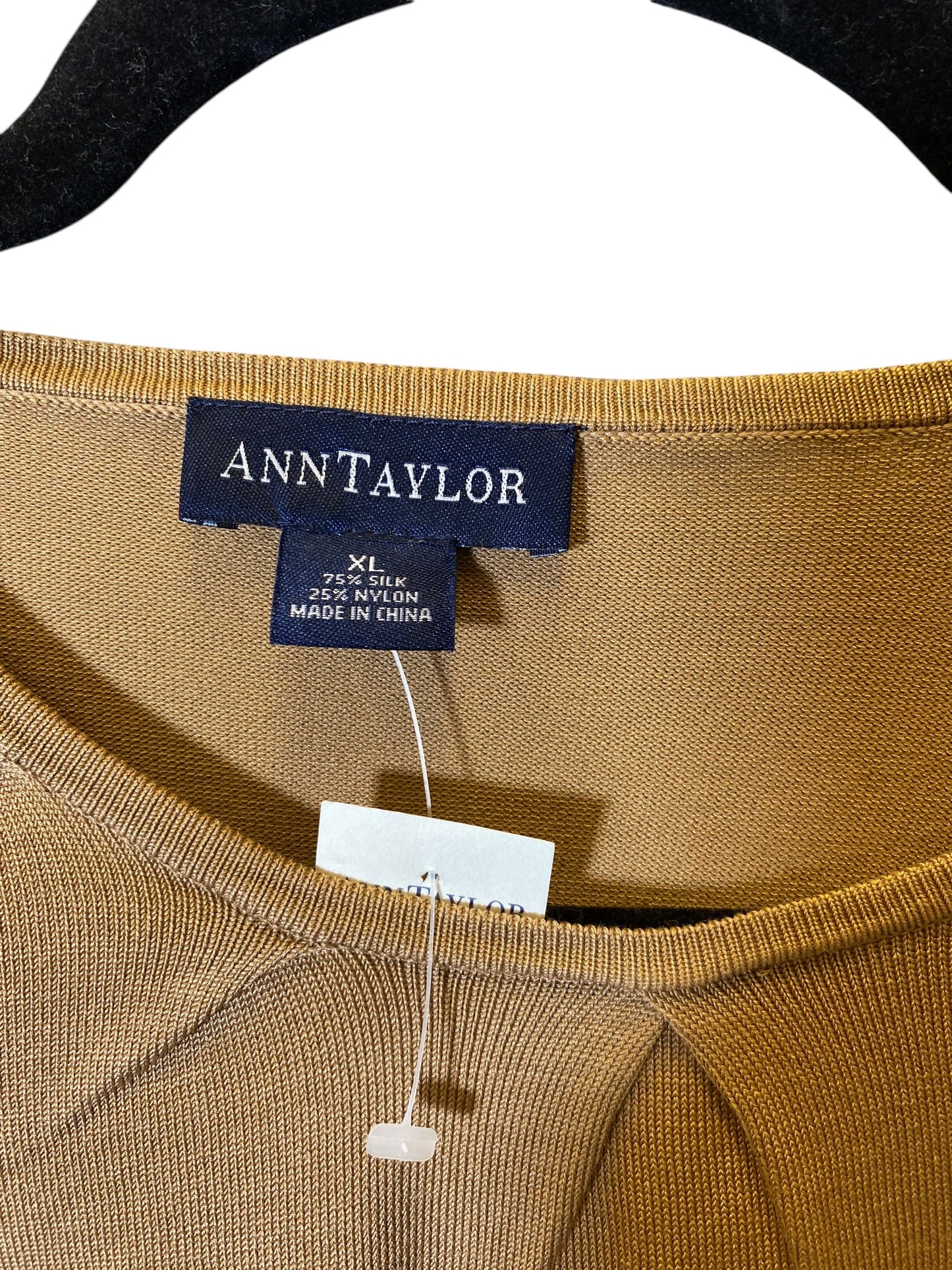 Top Long Sleeve By Ann Taylor In Tan, Size: Xl