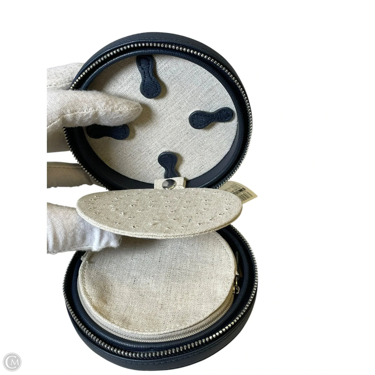 Jewelry Case By Clothes Mentor, Size:
