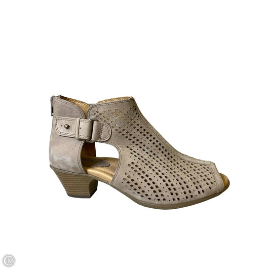 Shoes Heels Block By Earth In Brown, Size: 8.5