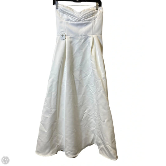 Dress Party Long By Clothes Mentor In White, Size: 6