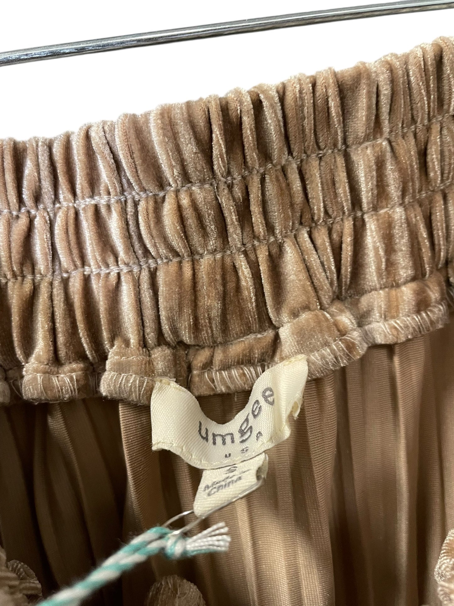 Skirt Maxi By Umgee In Beige, Size: S