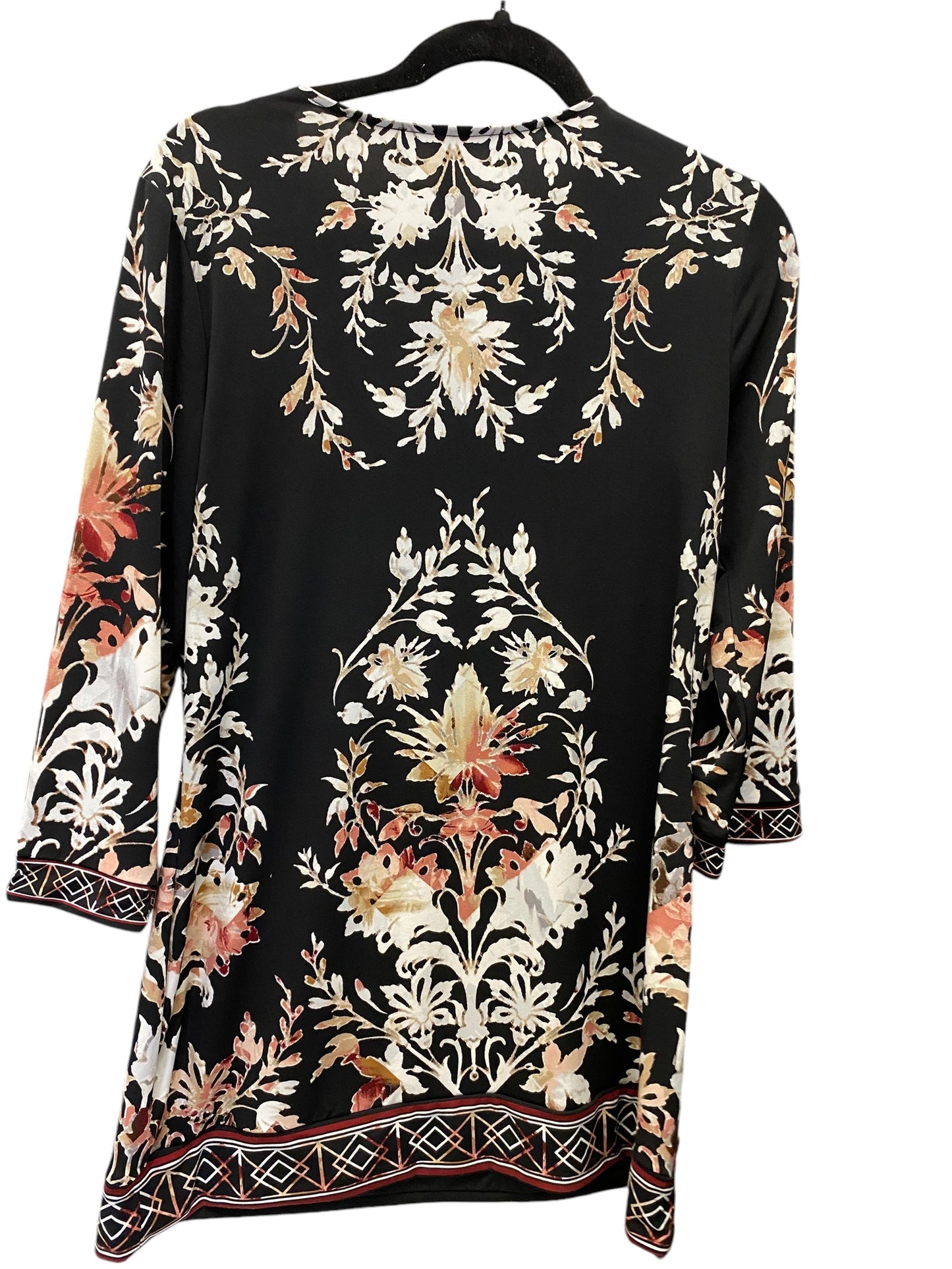 Top 3/4 Sleeve By White House Black Market In Floral Print, Size: M