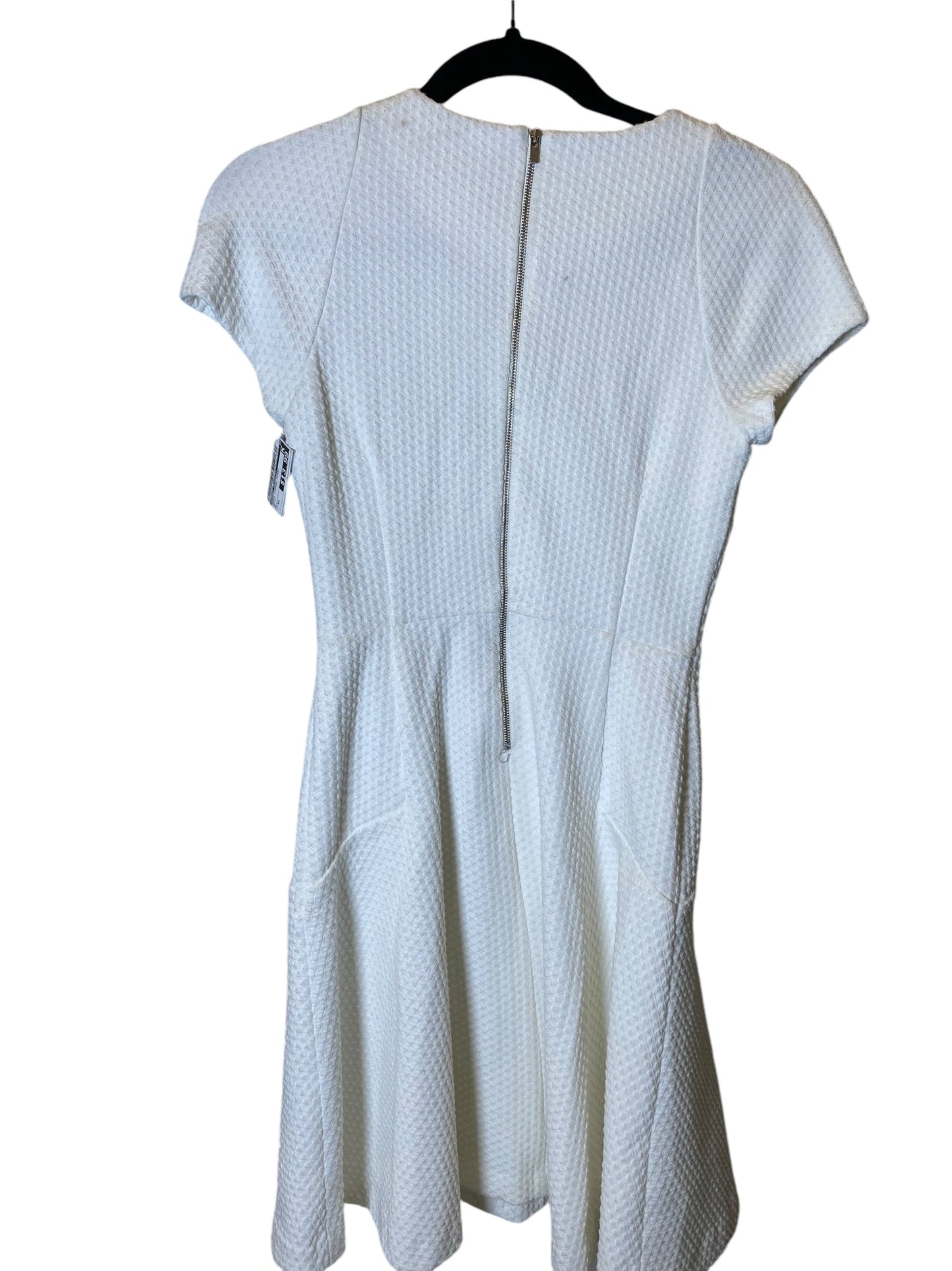 Dress Casual Short By Banana Republic In White, Size: Xs