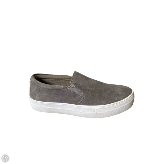 Shoes Flats By Steve Madden In Grey & White, Size: 8.5