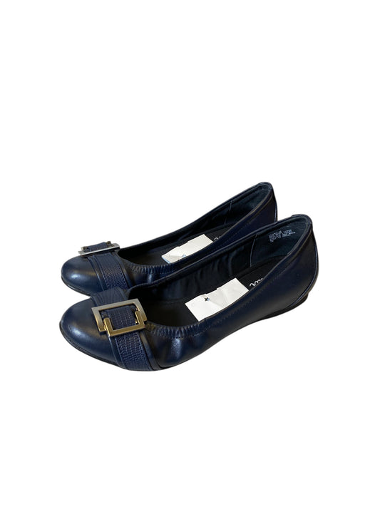 Shoes Flats By Clothes Mentor In Blue, Size: 7