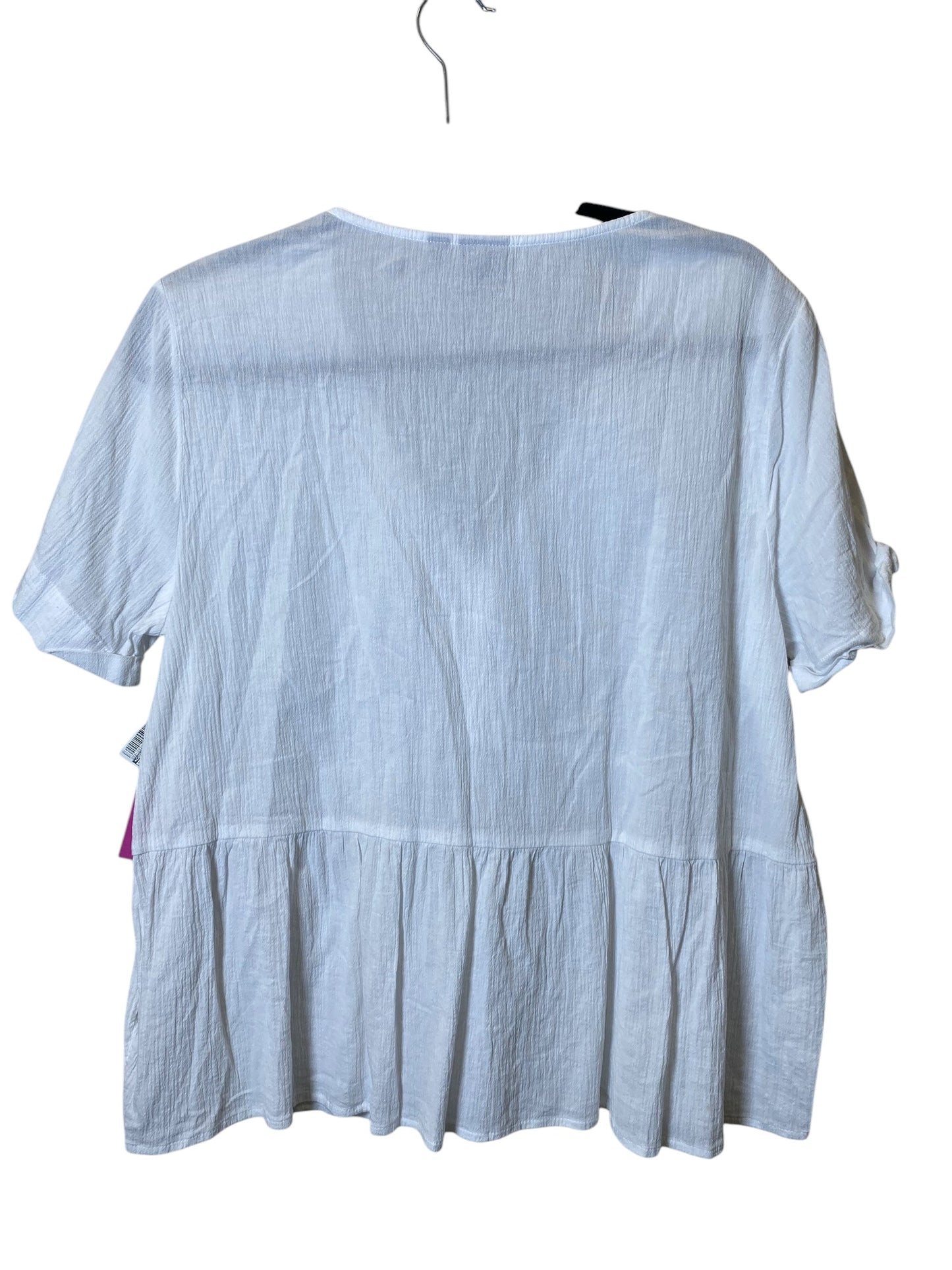 Top Short Sleeve By Gap In White, Size: M