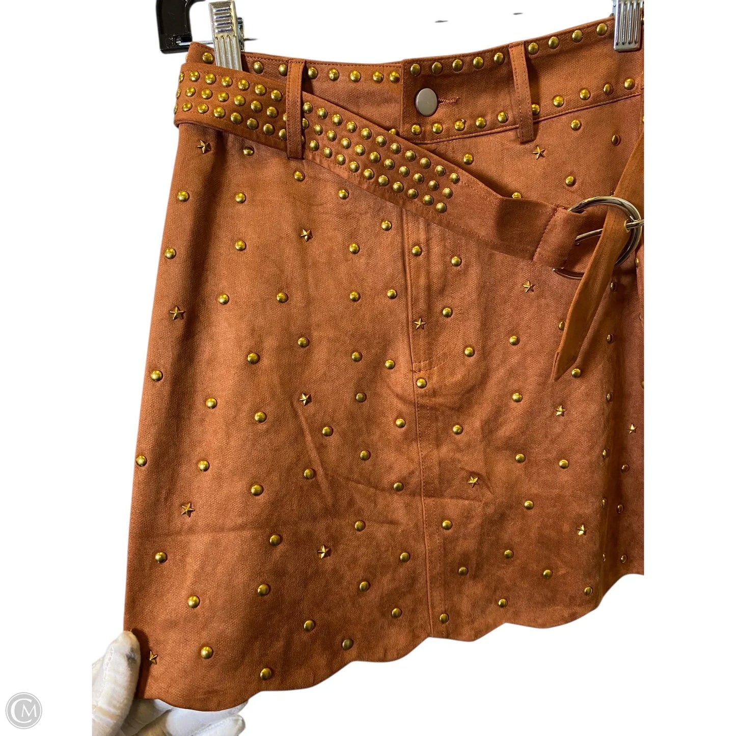 Skirt Mini & Short By Clothes Mentor In Camel, Size: S