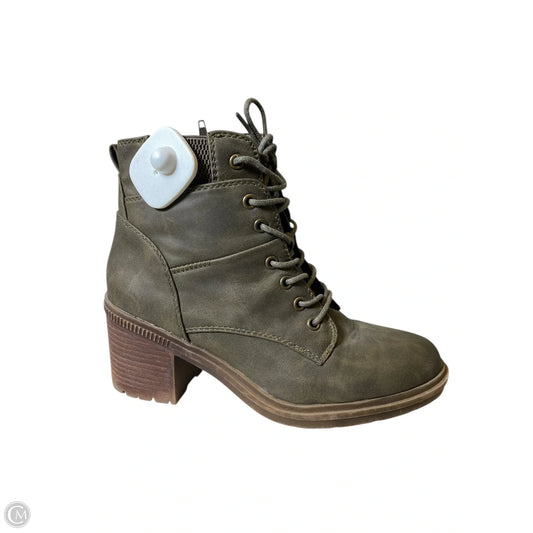 Boots Ankle Heels By Crown Vintage In Green, Size: 9.5