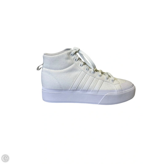 Shoes Flats By Adidas In White, Size: 9