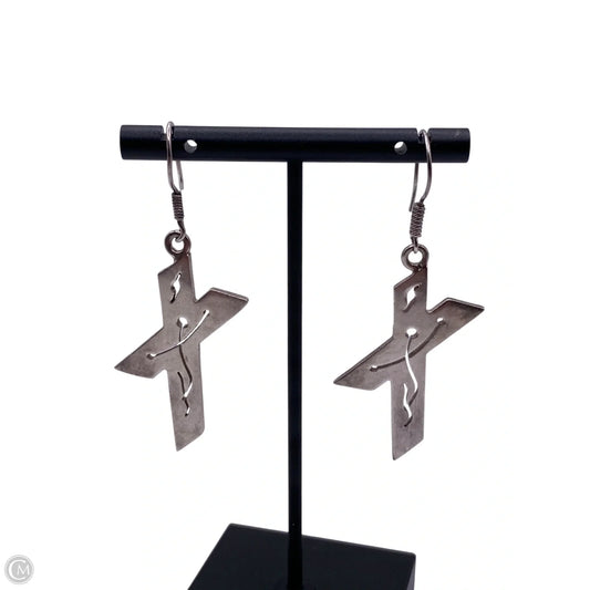 Earrings Dangle/drop By Clothes Mentor