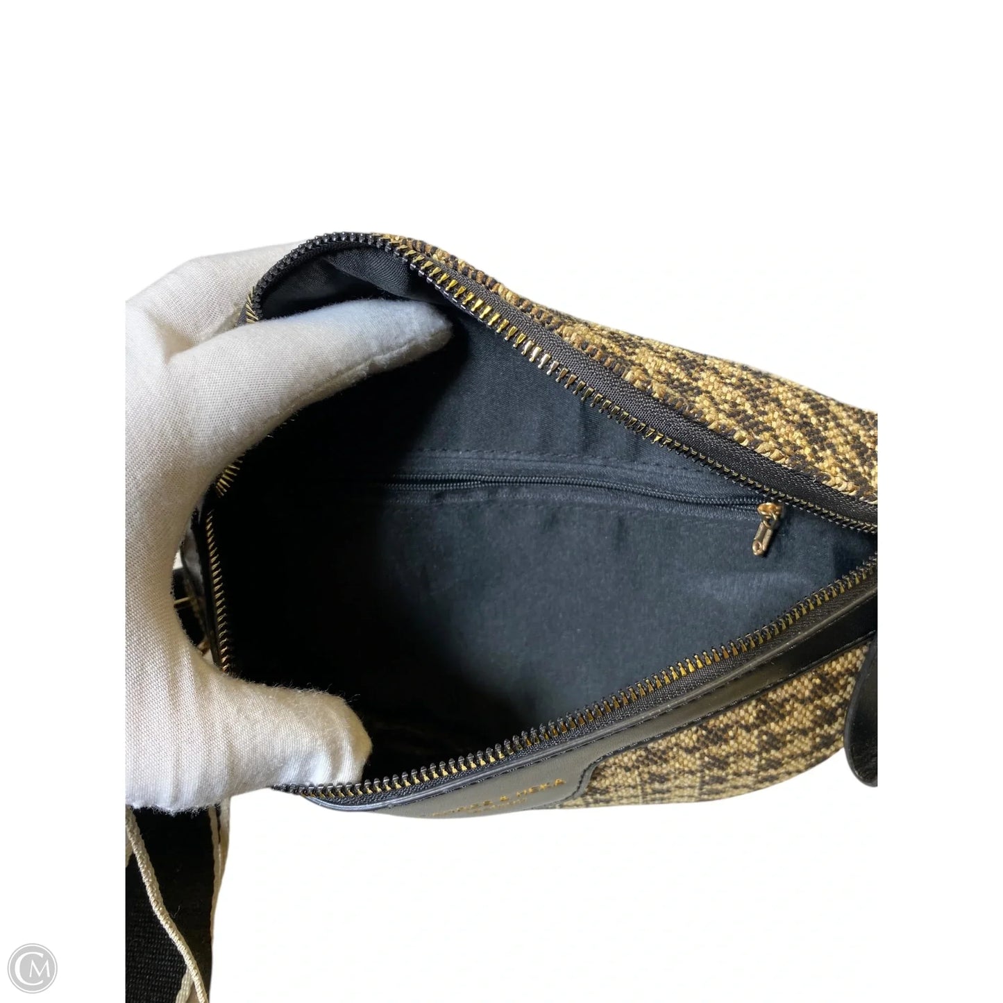 Belt Bag By Clothes Mentor, Size: Medium