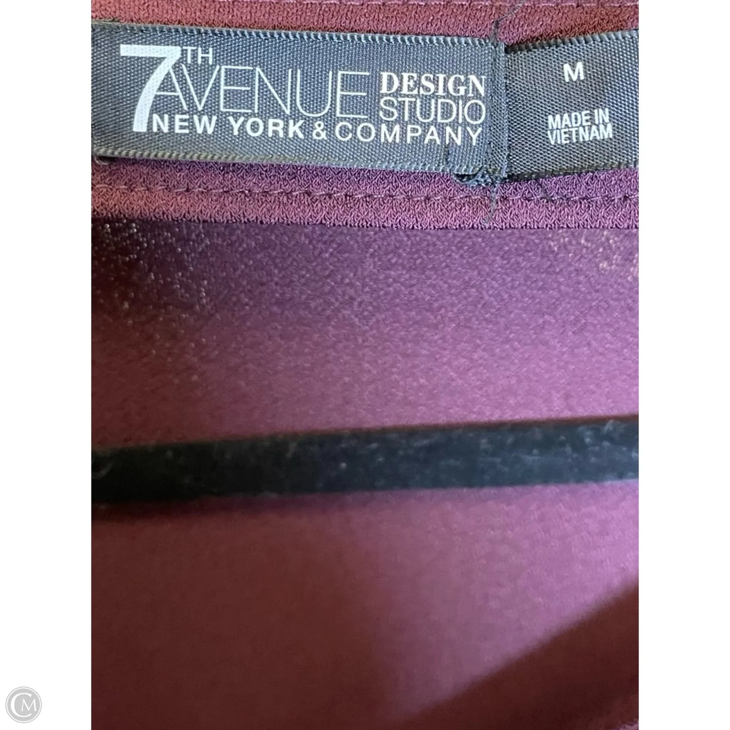 Top Short Sleeve By New York And Co In Maroon, Size: M