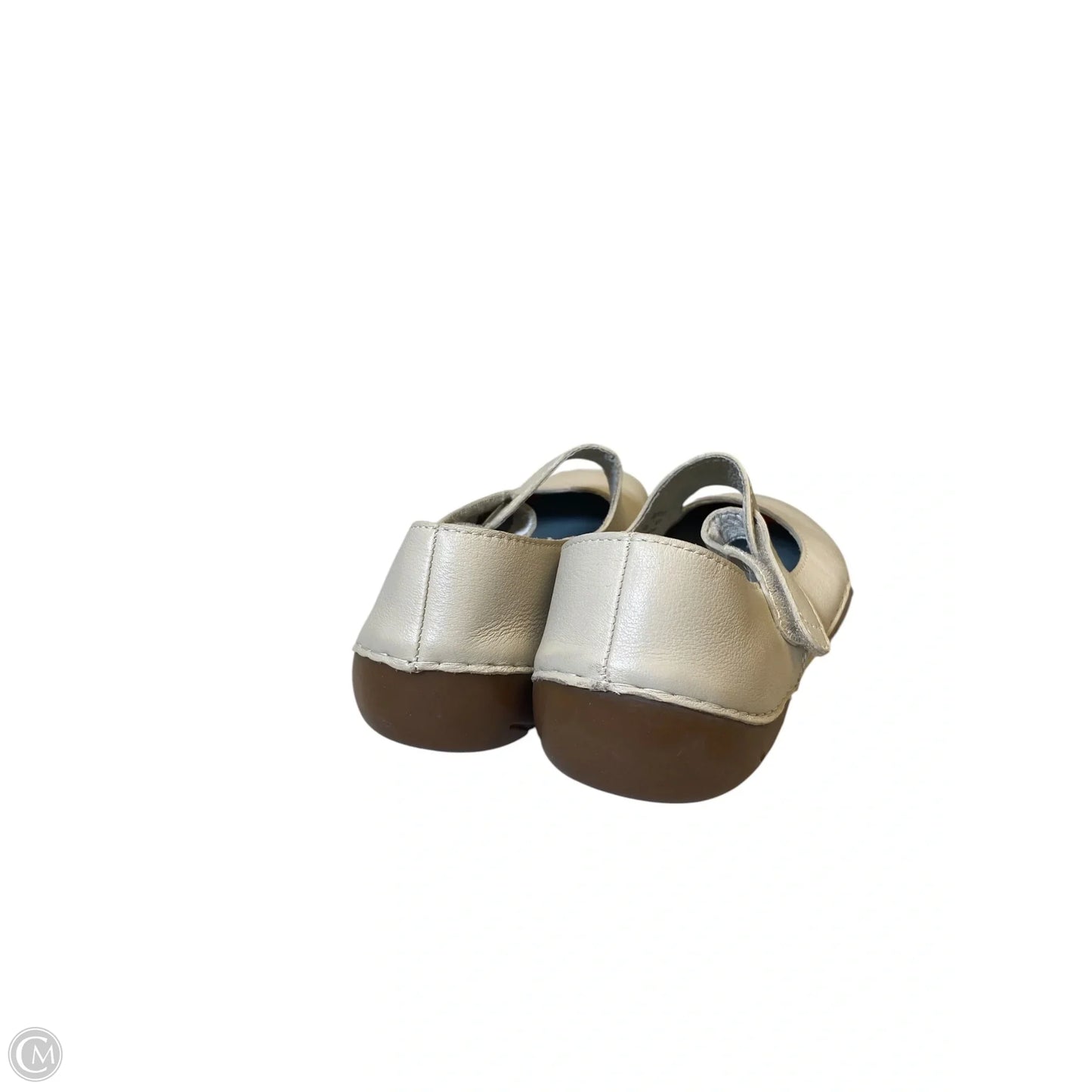 Shoes Flats By Clothes Mentor In Cream, Size: 7