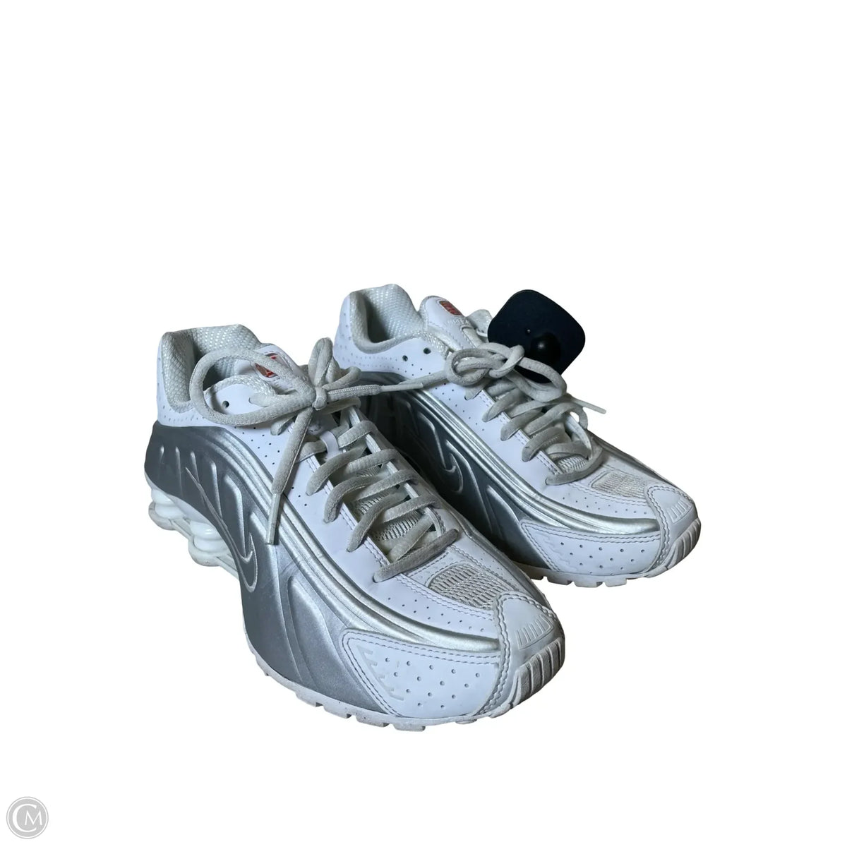 Shoes Athletic By Nike In Grey & White, Size: 7