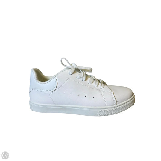 Shoes Flats By Clothes Mentor In White, Size: 9.5