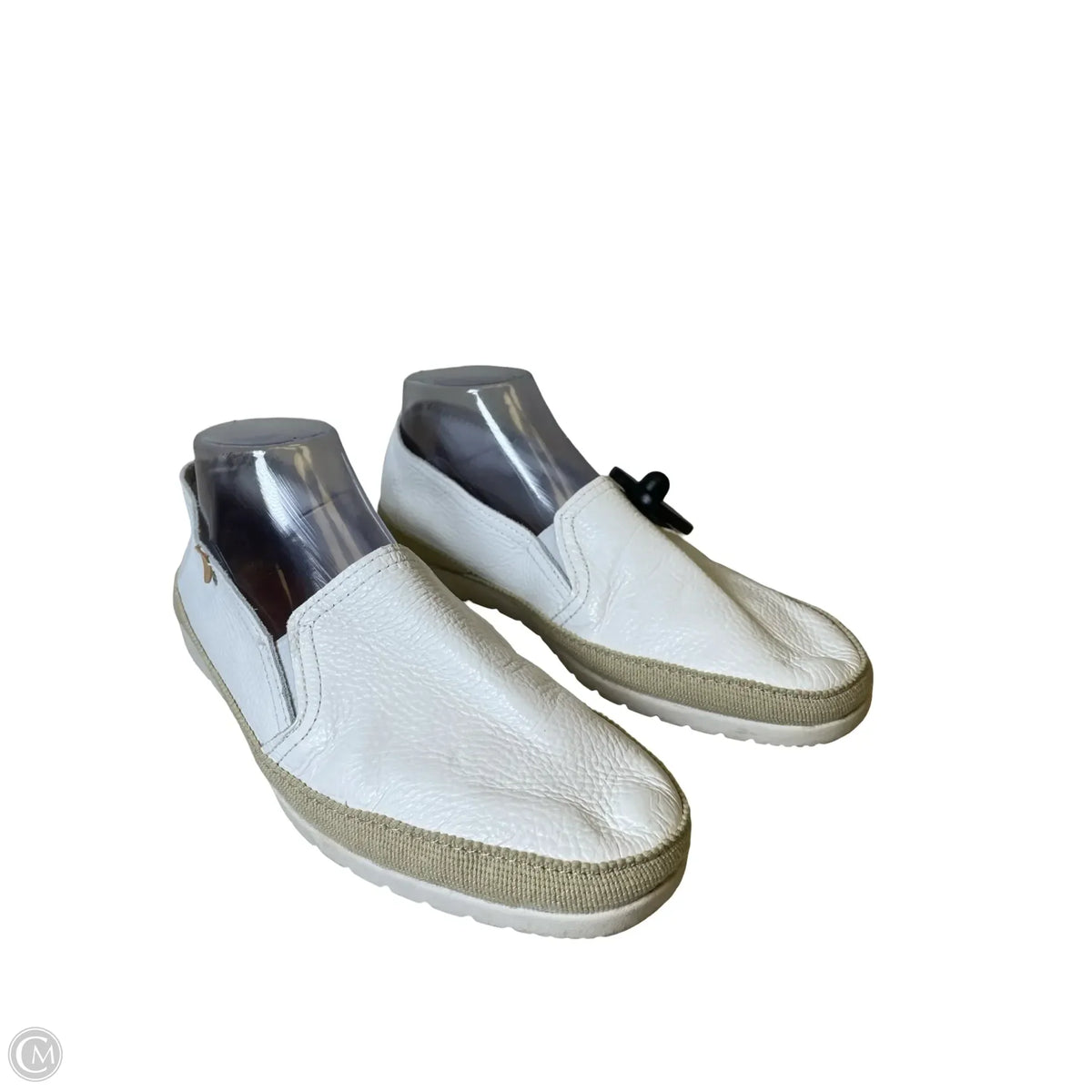 Shoes Flats By VERBENAS In White, Size: 10.5
