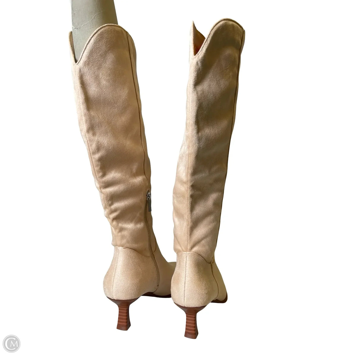 Boots Knee Heels By Clothes Mentor In Cream, Size: 8