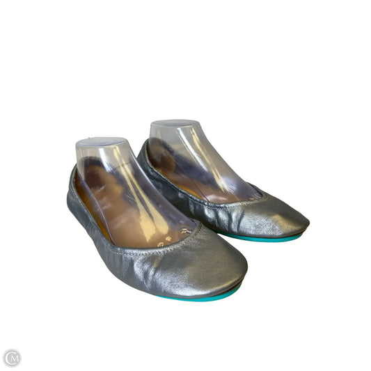 Shoes Designer By Tieks In Silver, Size: 9