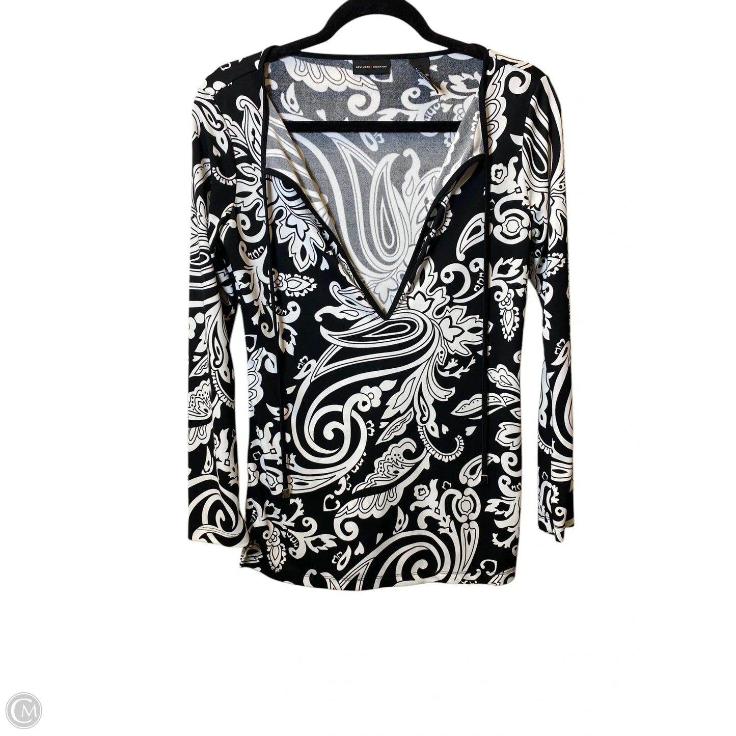 Top Long Sleeve By New York And Co In Black & White, Size: Xs