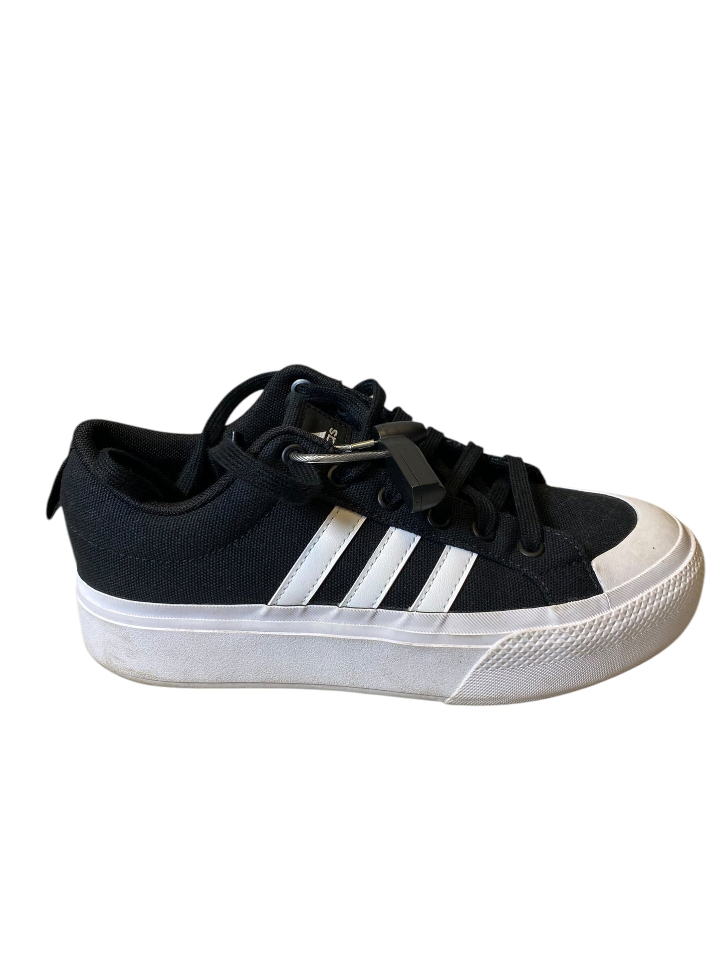 Shoes Flats By Adidas In Black & White, Size: 7.5