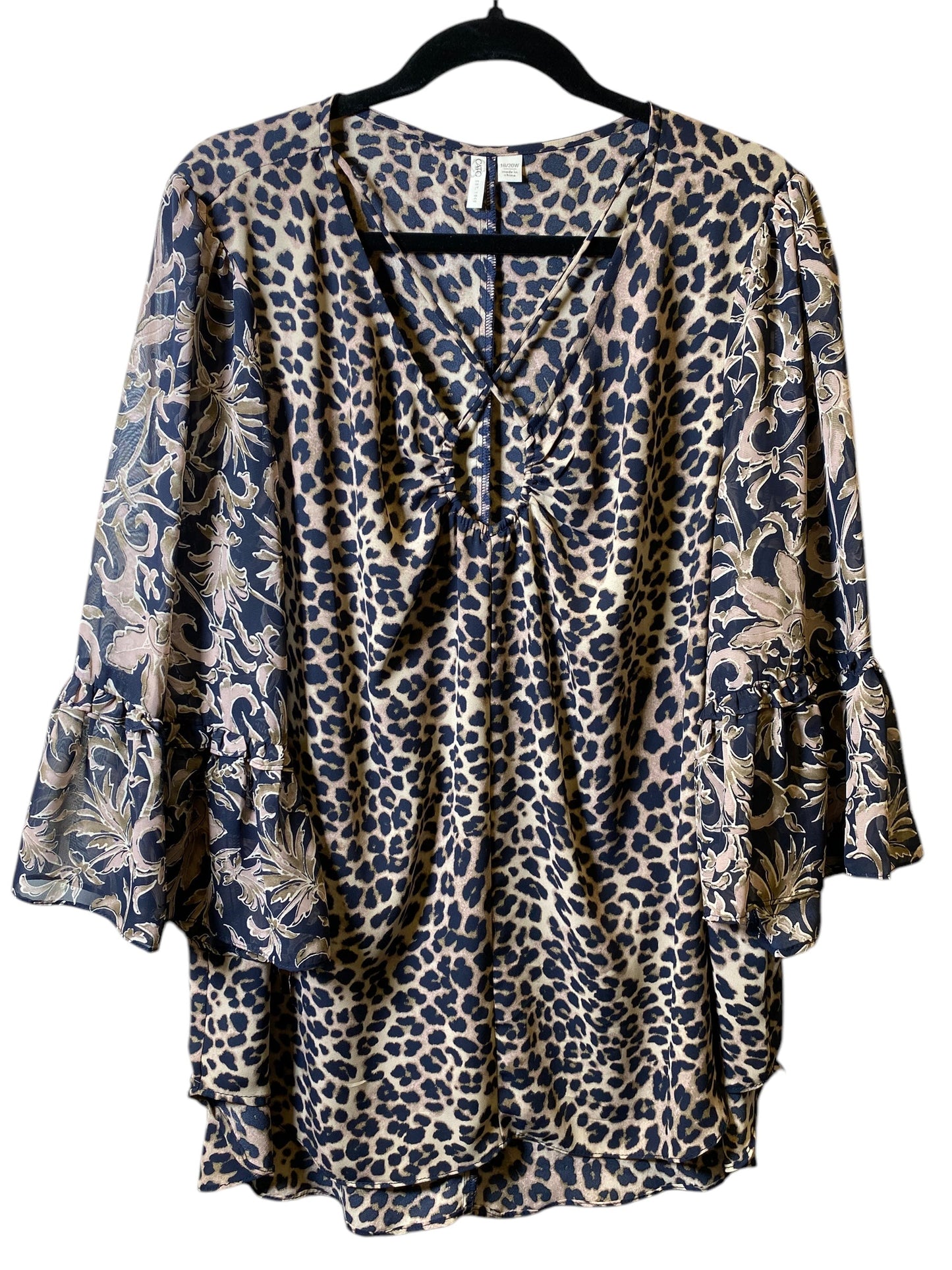 Top Long Sleeve By Cato In Animal Print, Size: 1x