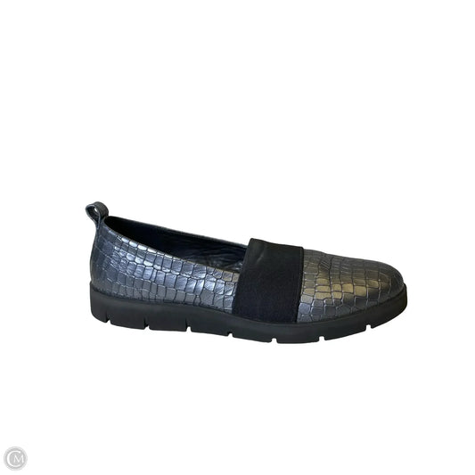 Shoes Flats By Ecco In Black & Silver, Size: 10.5
