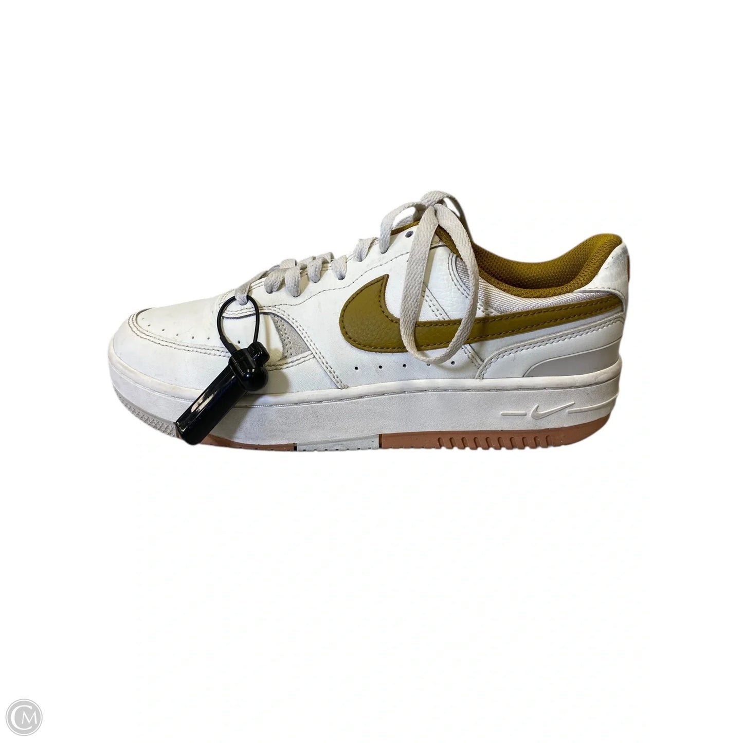 Shoes Sneakers By Nike In Cream & Yellow, Size: 7.5
