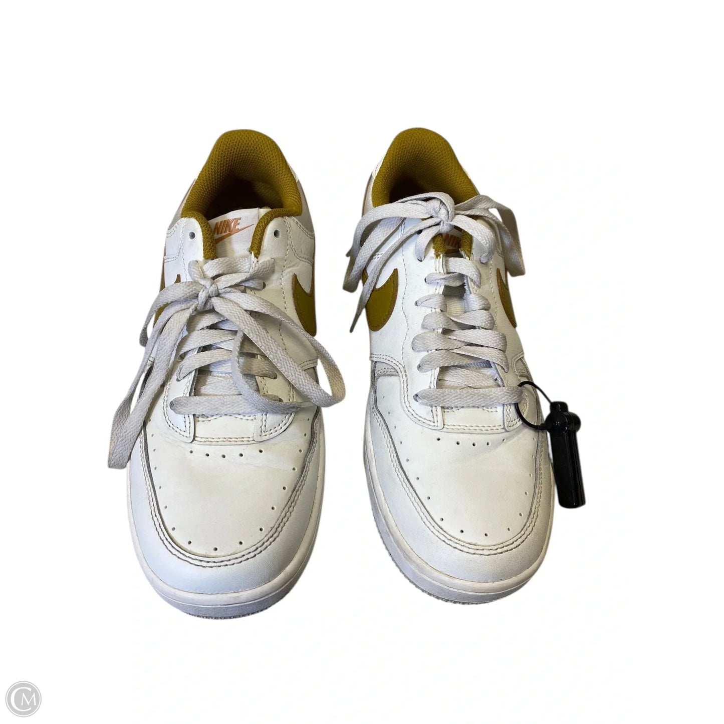 Shoes Sneakers By Nike In Cream & Yellow, Size: 7.5
