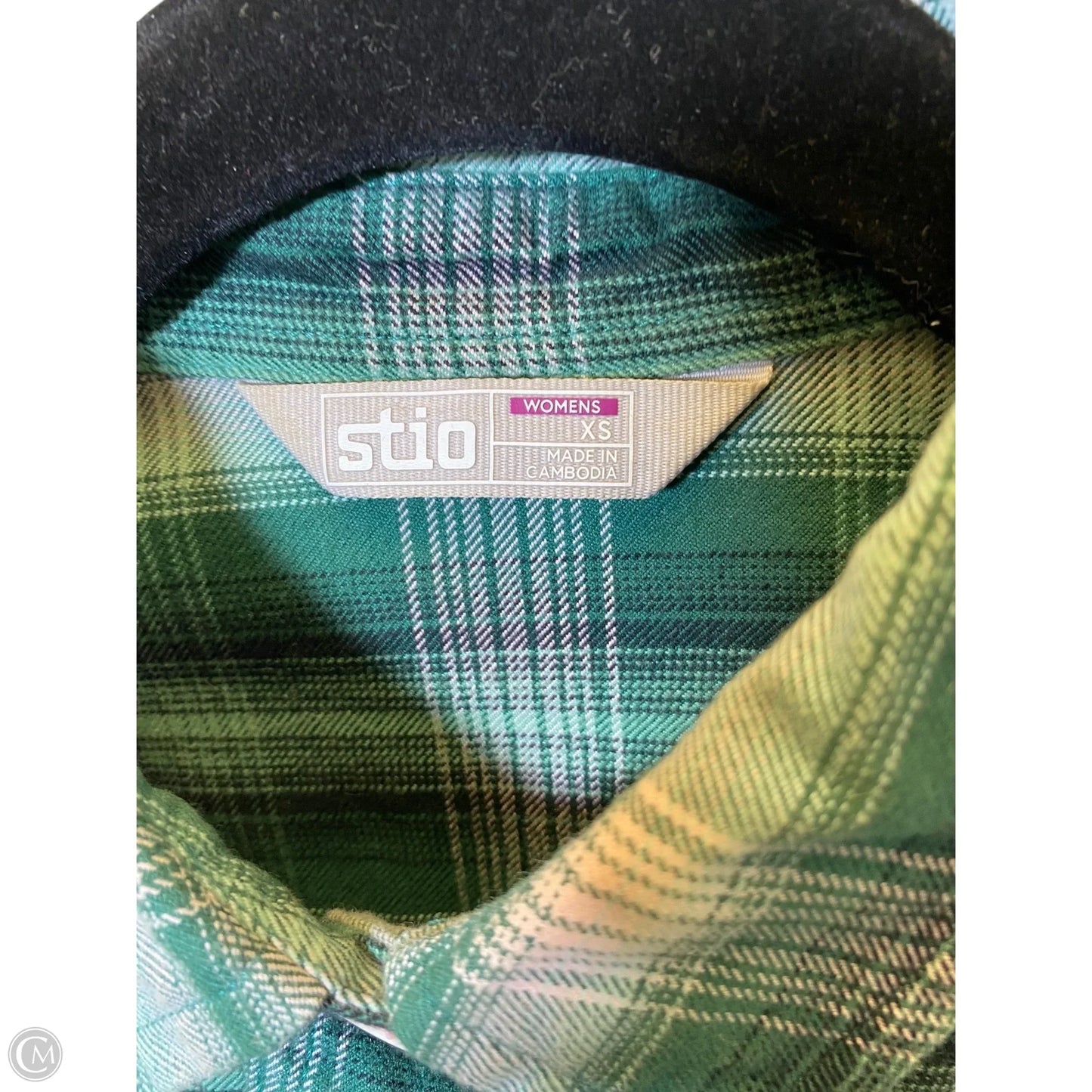 Blouse Long Sleeve By Clothes Mentor In Plaid Pattern, Size: Xs