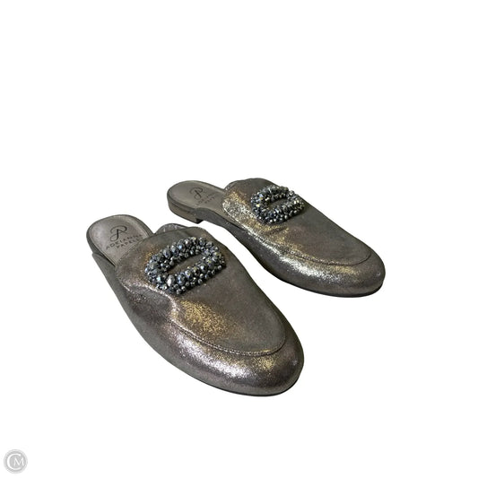 Shoes Flats By Adrianna Papell In Silver, Size: 8