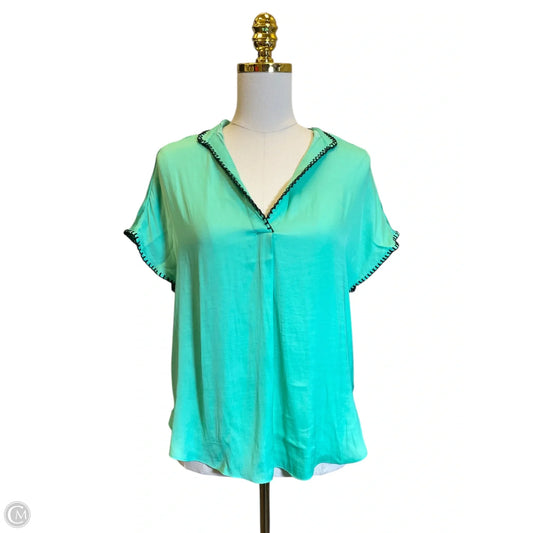 Top Short Sleeve By Naked Zebra In Green, Size: L
