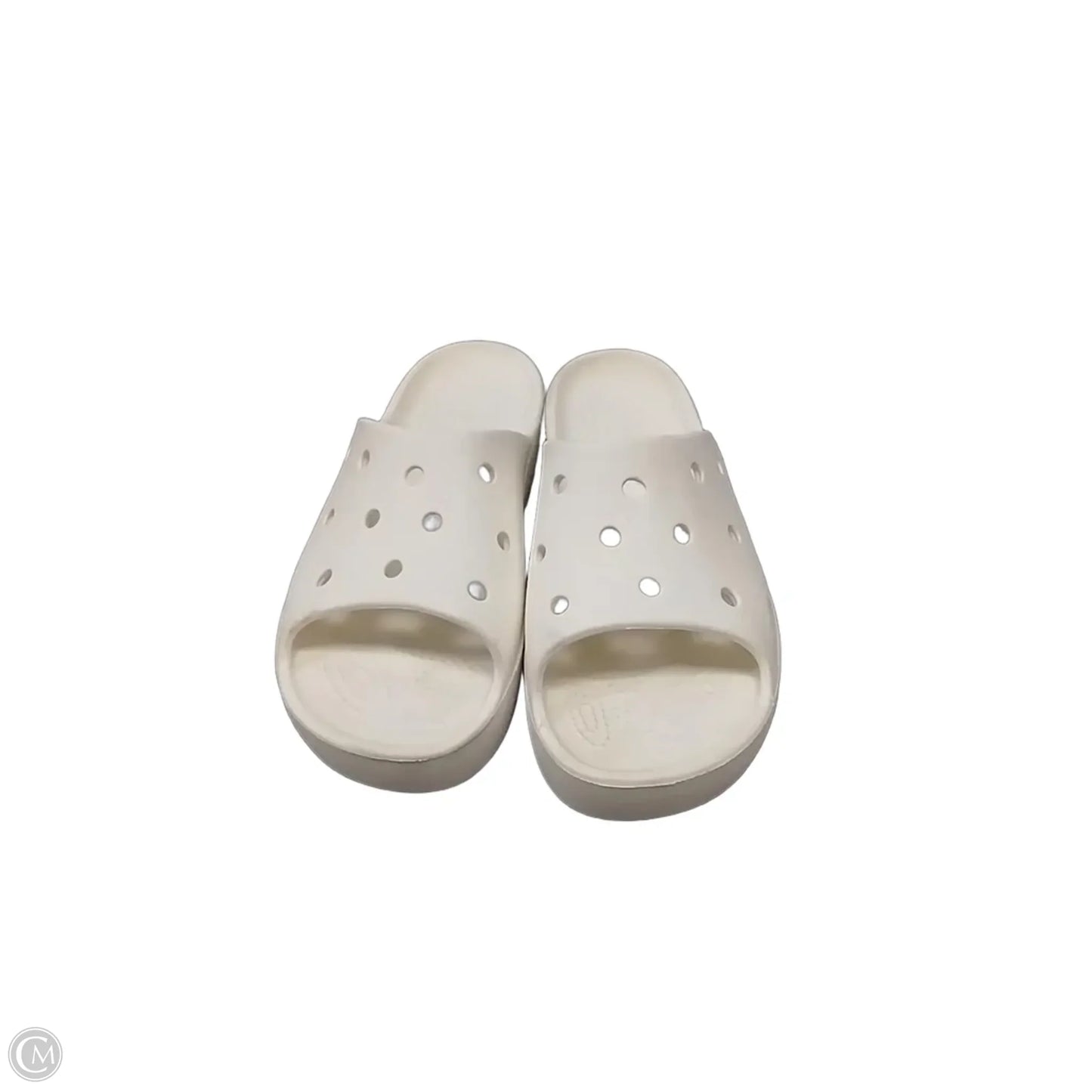 Sandals Flats By Crocs In White, Size: 10