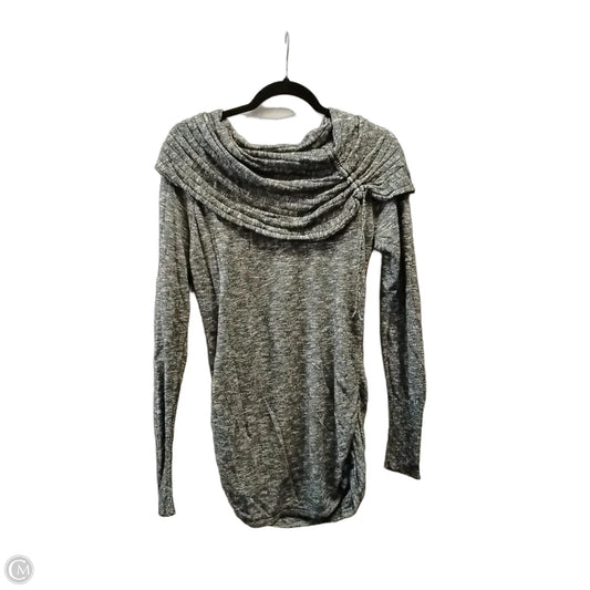 Sweater By Maurices In Grey, Size: M