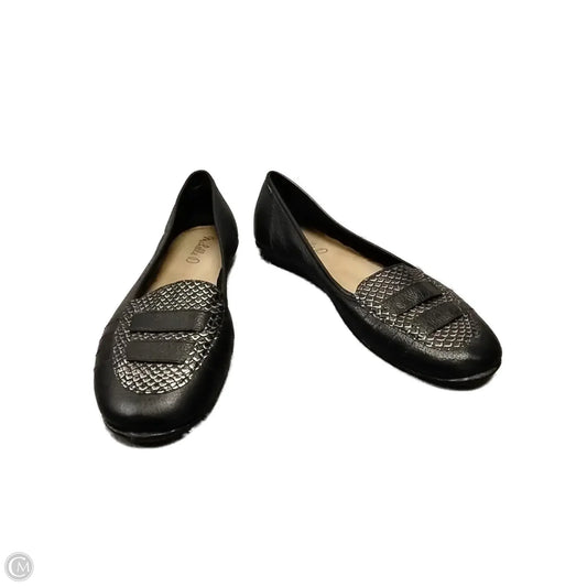 Shoes Flats By Michelle D. In Black, Size: 9.5