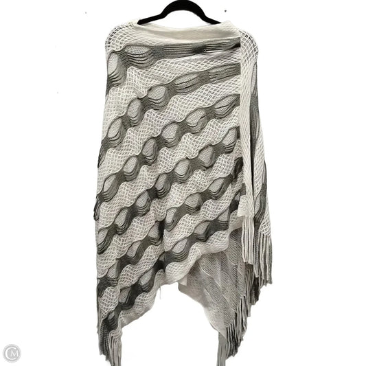 Shawl By Cato In Grey & White, Size: Onesize