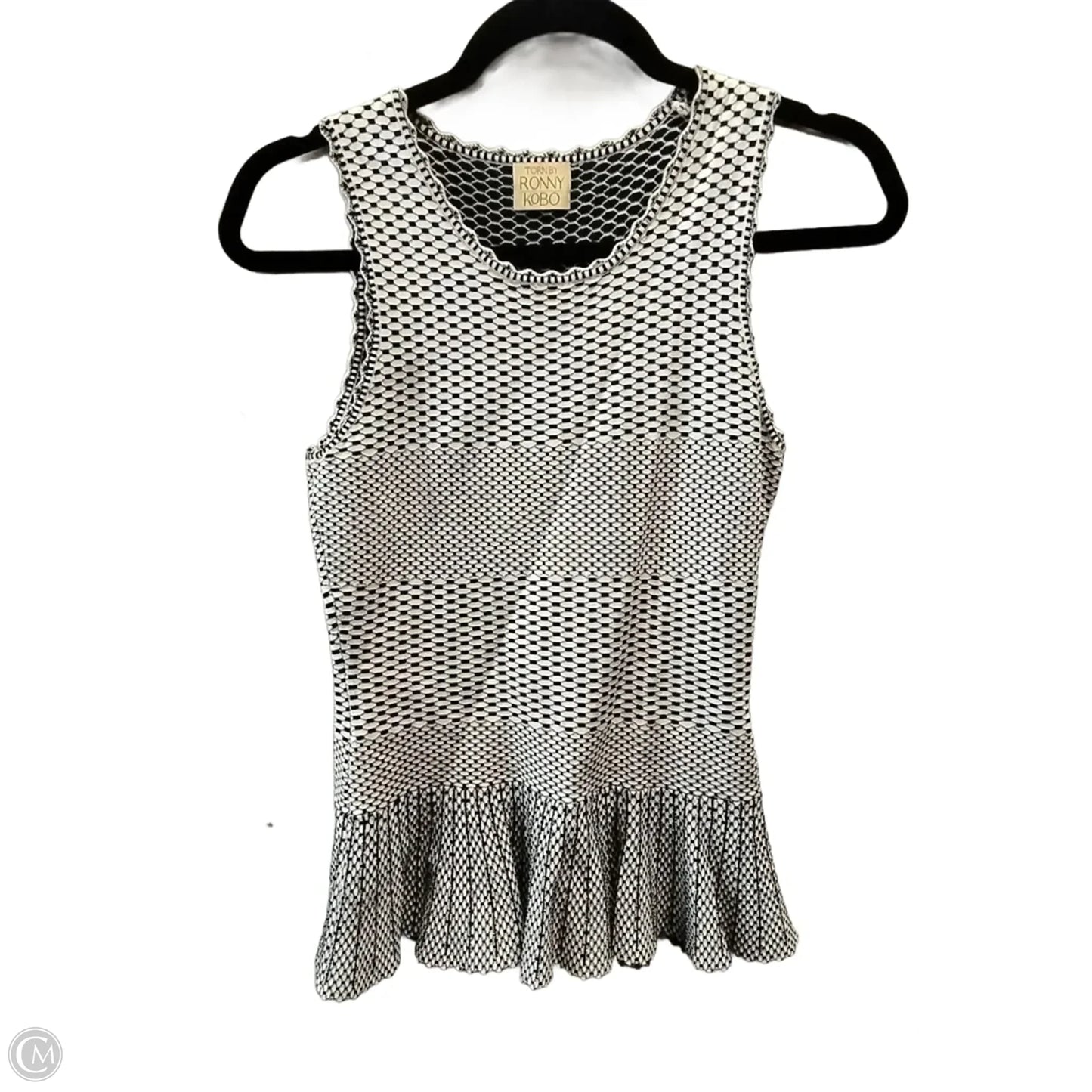 Top Sleeveless By Clothes Mentor In Geometric Pattern, Size: S