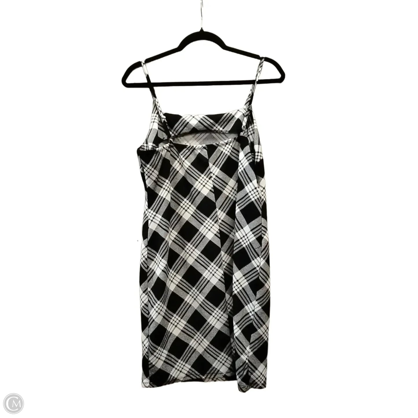 Dress Casual Short By No Boundaries In Black & White, Size: Xxl