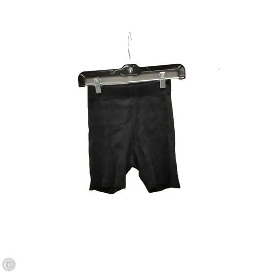 Shorts By Divided In Black, Size: S