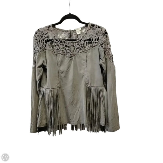 Top Long Sleeve By Gimmicks In Grey, Size: M