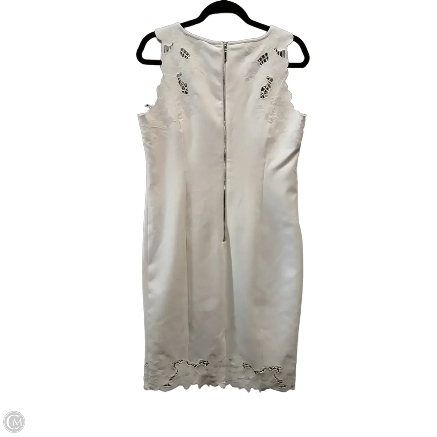 Dress Casual Short By White House Black Market In White, Size: 12