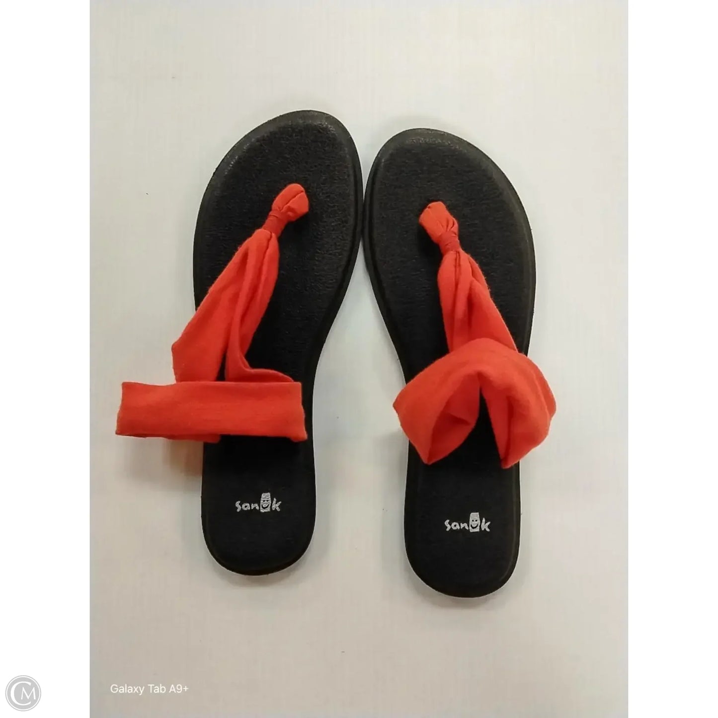 Sandals Flip Flops By Clothes Mentor In Red, Size: 6