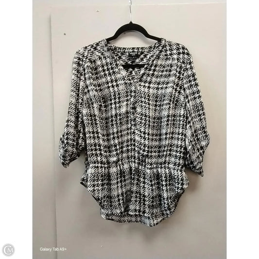 Top Long Sleeve By Torrid In Geometric Pattern, Size: 0p