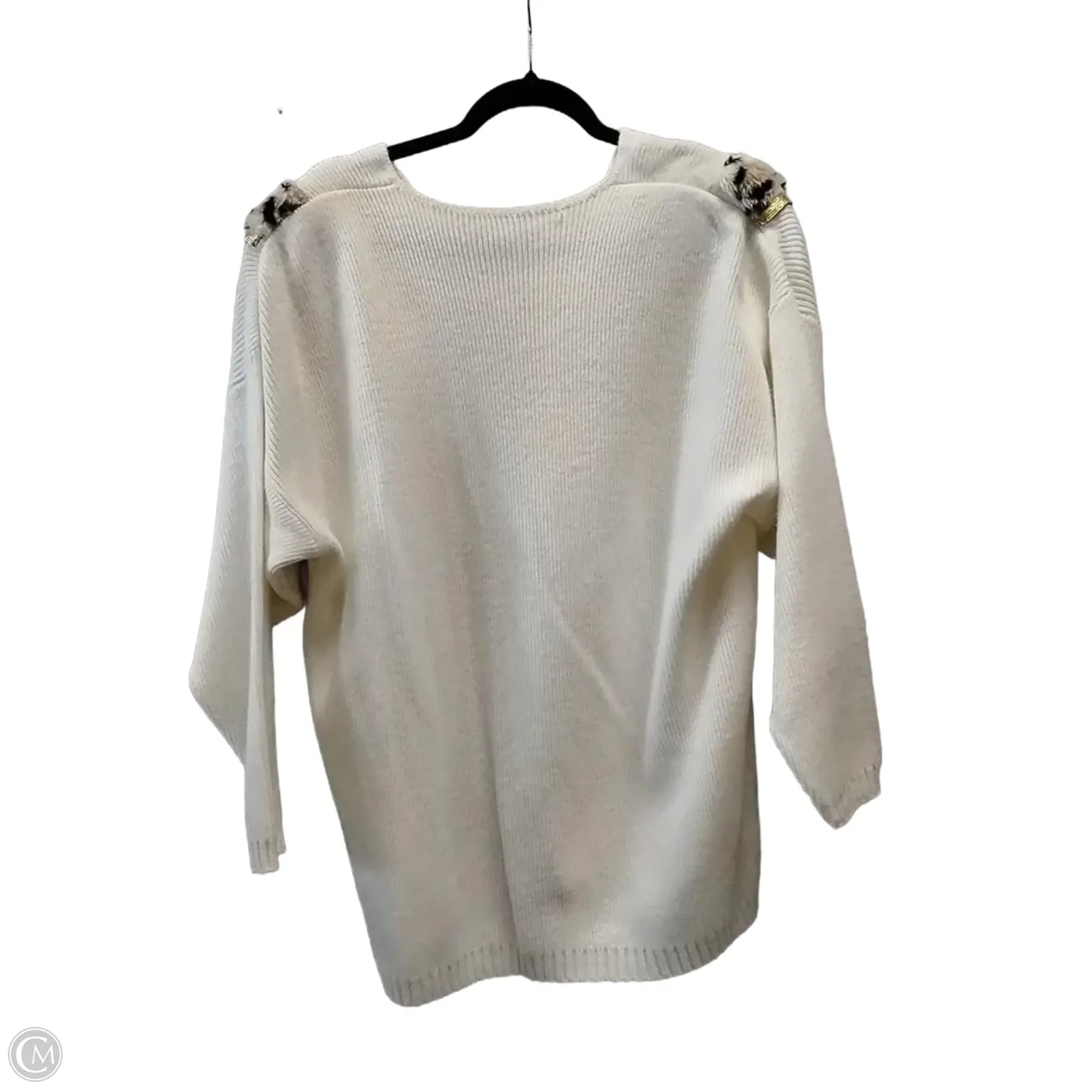 Sweater By Clothes Mentor In Cream, Size: Onesize