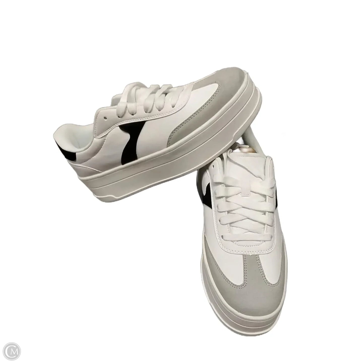 Shoes Sneakers By No Boundaries In White, Size: 11