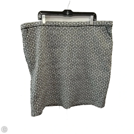 Skirt Midi By Clothes Mentor In Black & White, Size: 3x